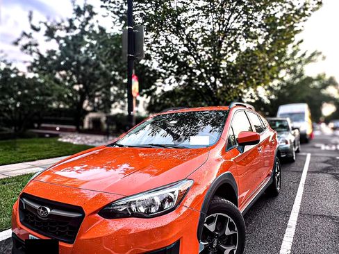 Used 2019 Subaru Crosstrek 2.0i Premium w/ Eyesight System AWD/4WD image 2