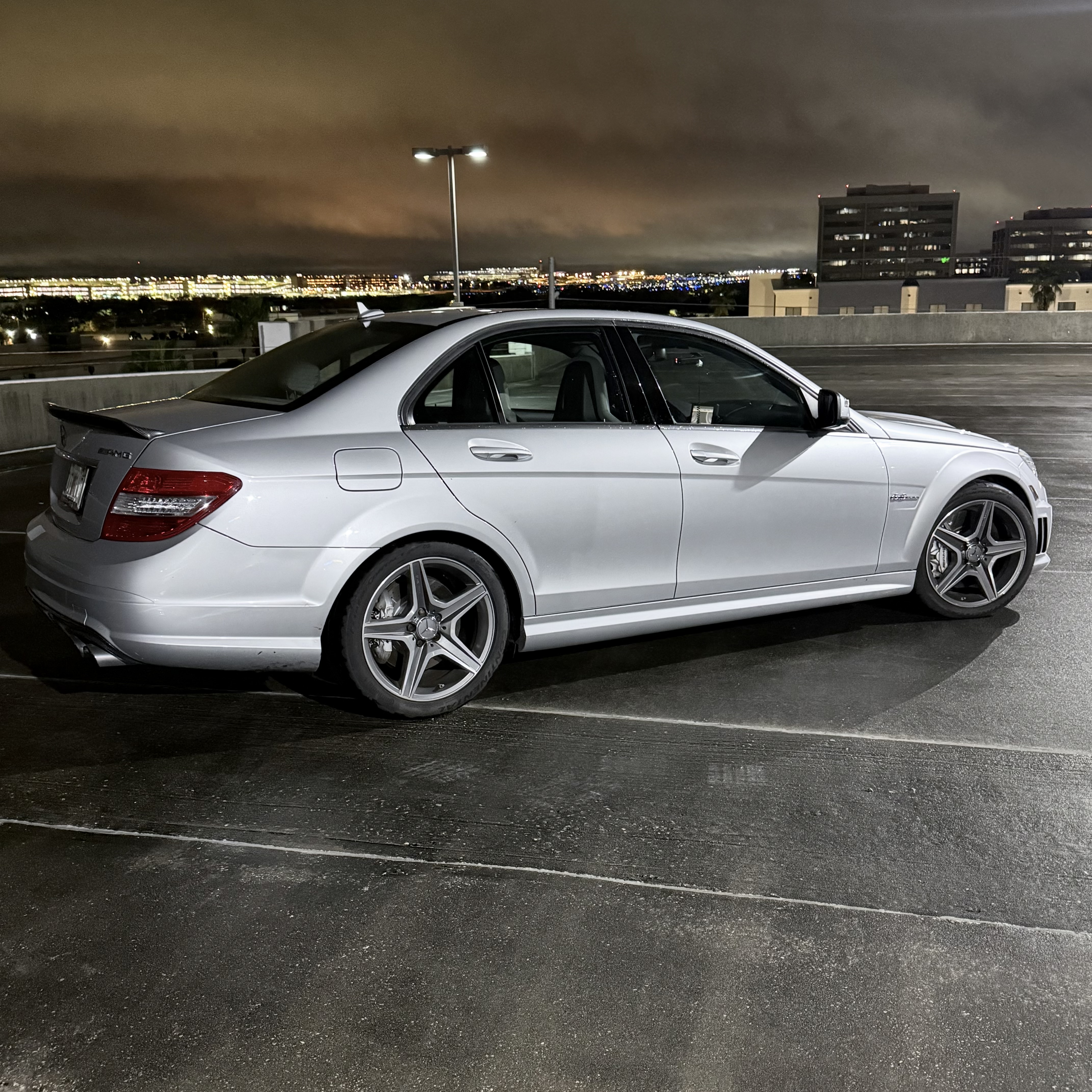 Used 2009 Mercedes-Benz C 63 AMG Sedan image 5