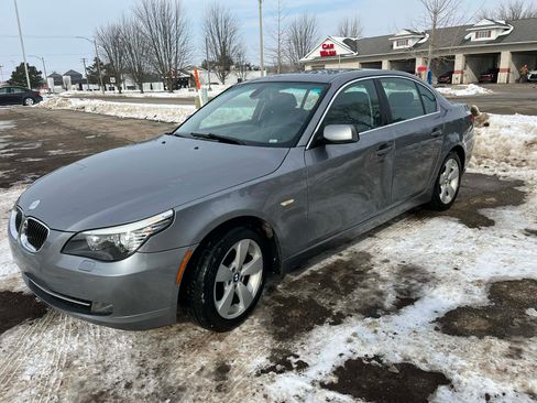 Used 2008 BMW 528xi Sedan image 12