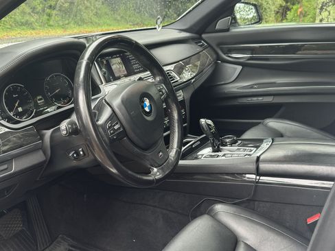 Used 2014 BMW 750i xDrive image 6