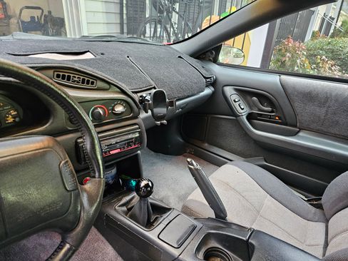 Used 1996 Chevrolet Camaro Z28 image 11