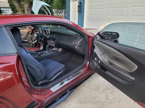 Used 2011 Chevrolet Camaro LT image 9