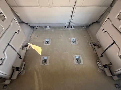 Used 2006 Lexus LX 470 4WD image 19