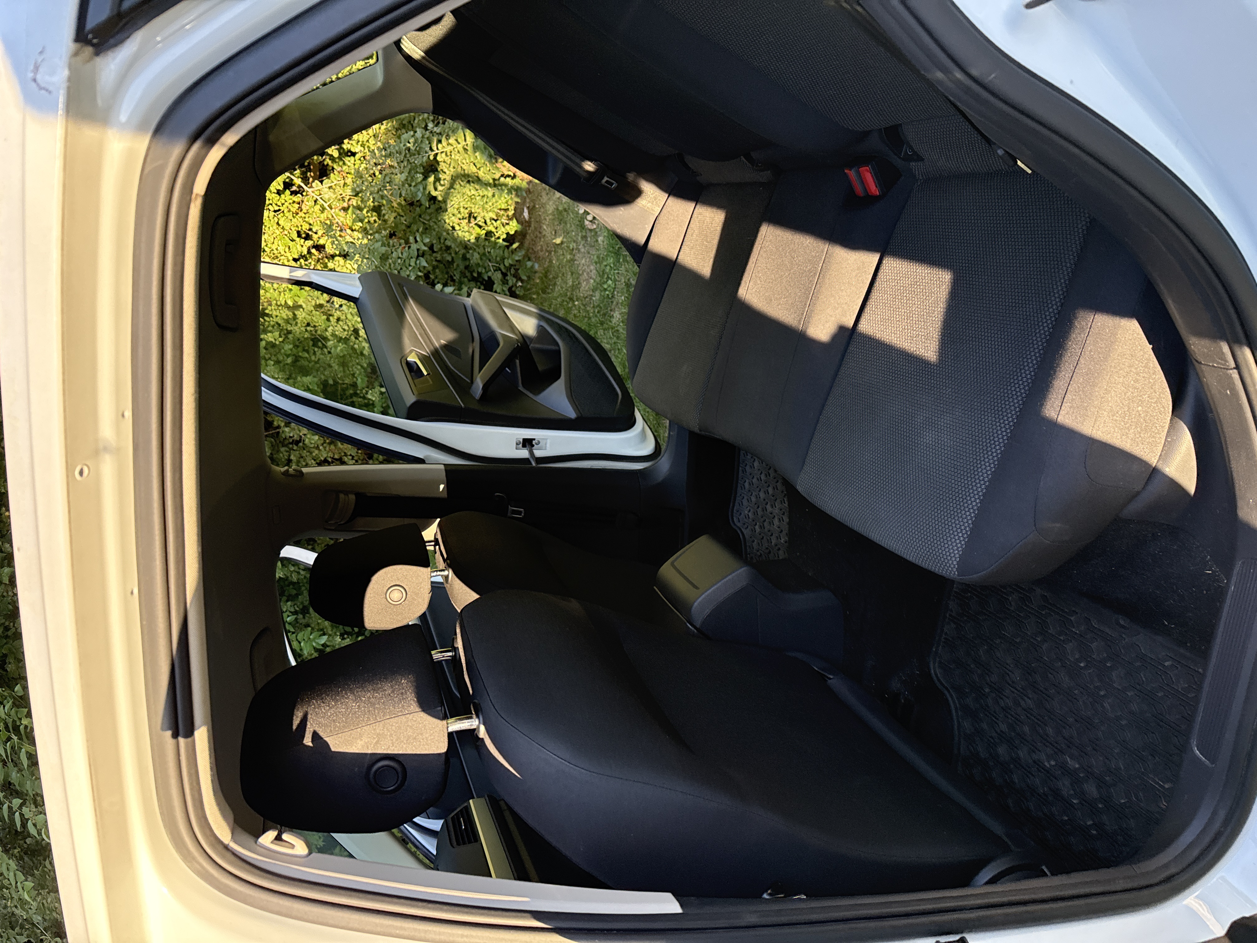 Used 2019 Volkswagen Jetta S w/ Driver Assistance Package FWD image 4