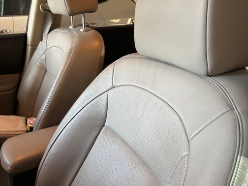 Used 2013 Nissan Rogue SL image 16