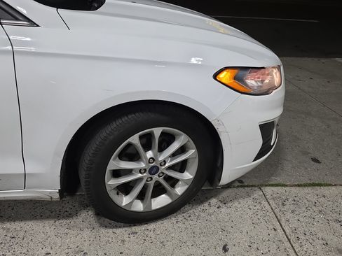 Used 2020 Ford Fusion SE image 20