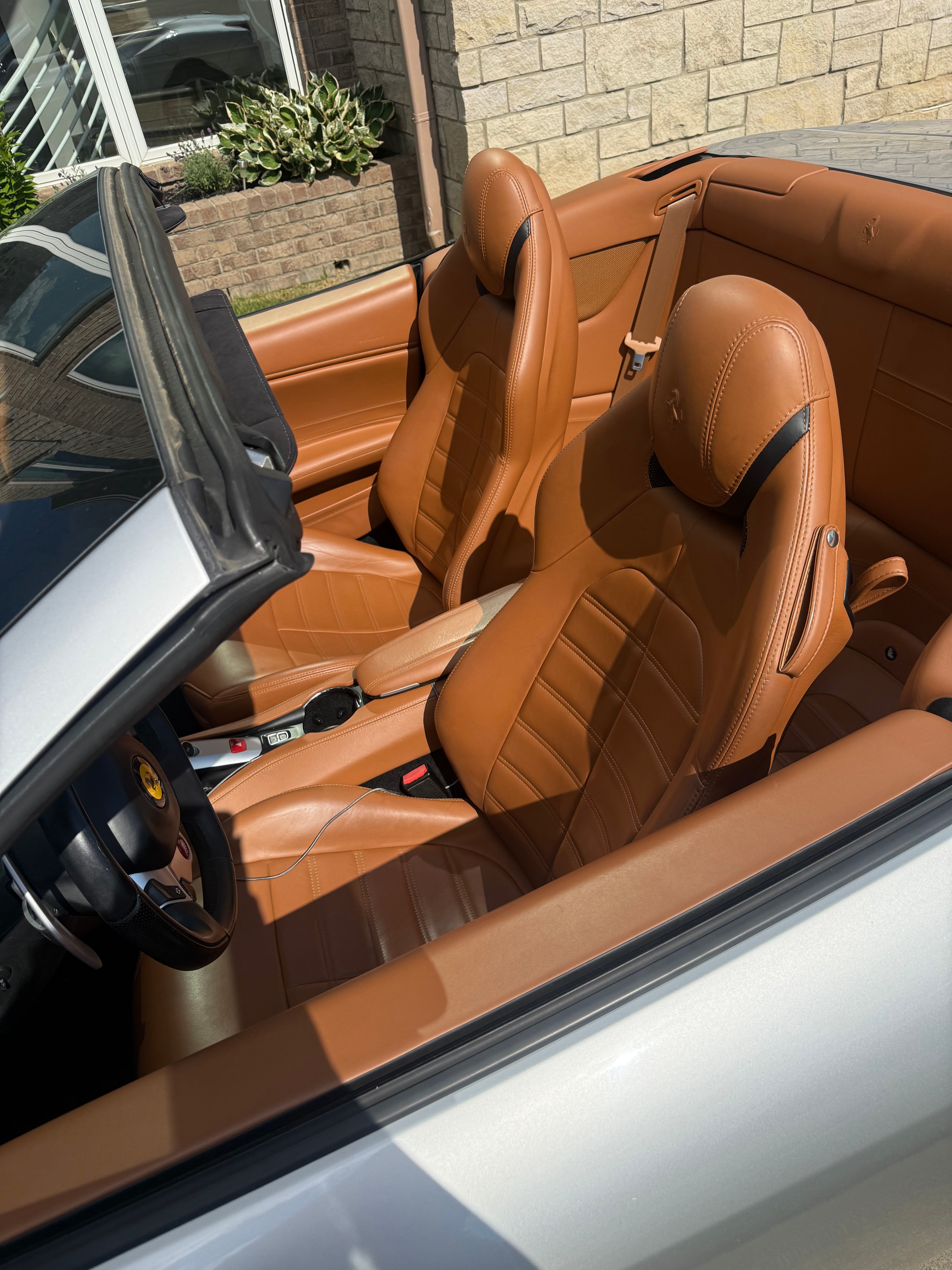 Used 2015 Ferrari California T RWD image 22