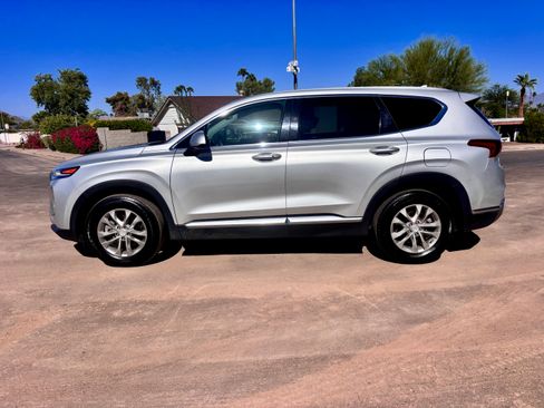 Used 2019 Hyundai Santa Fe SEL image 5