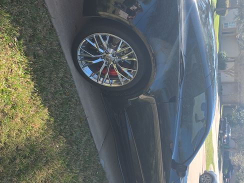 Used 2015 Chevrolet Corvette Z06 w/ 3LZ Preferred Equipment Group image 24