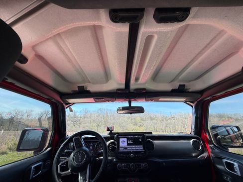 Used 2020 Jeep Gladiator Sport w/ Quick Order Package 24S image 6