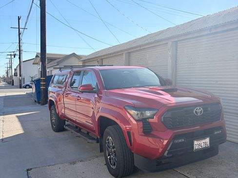 Used 2024 Toyota Tacoma TRD Sport w/ TRD Sport Premium Package image 10