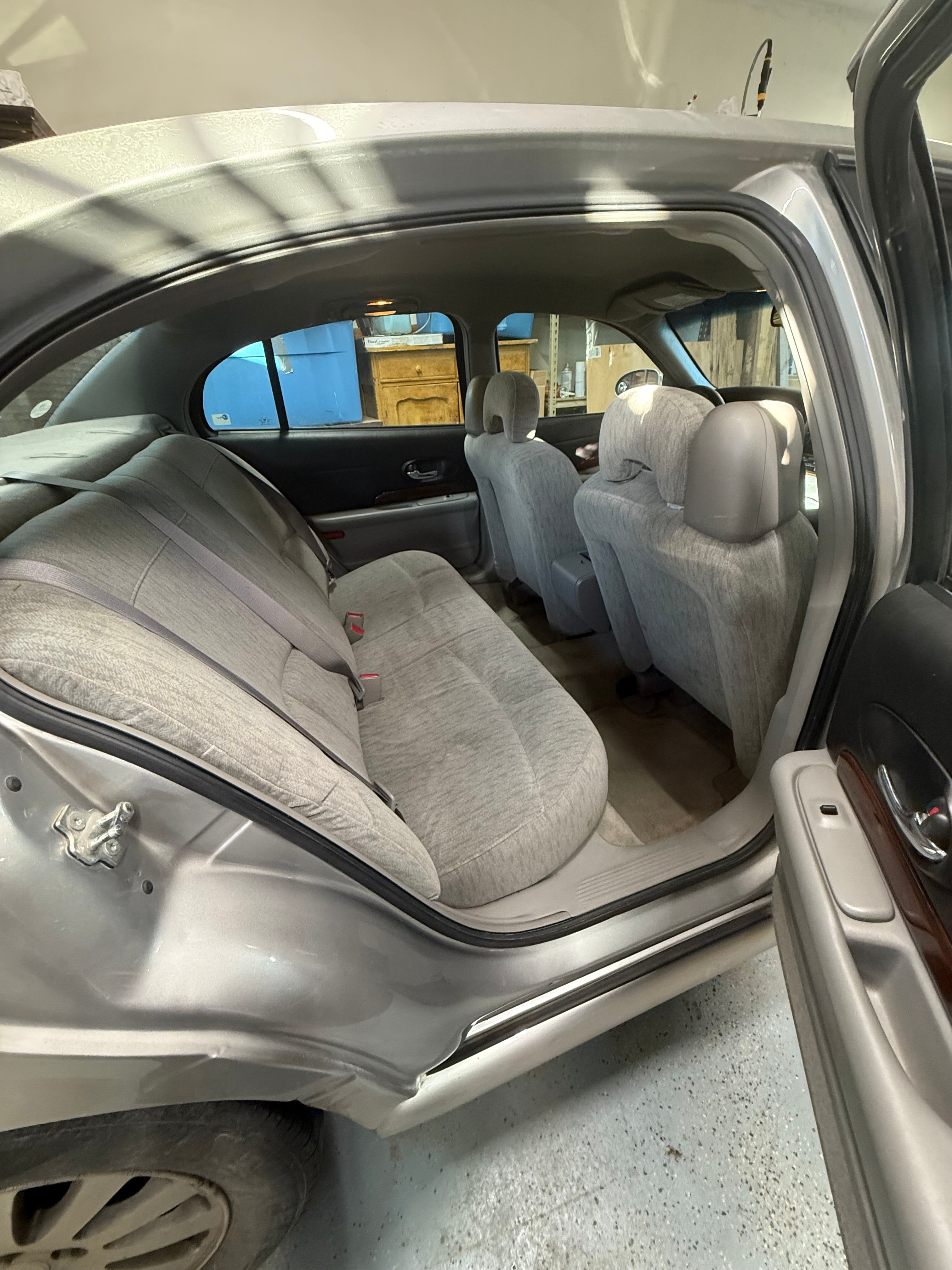 Used 2005 Buick Le Sabre Custom FWD image 2