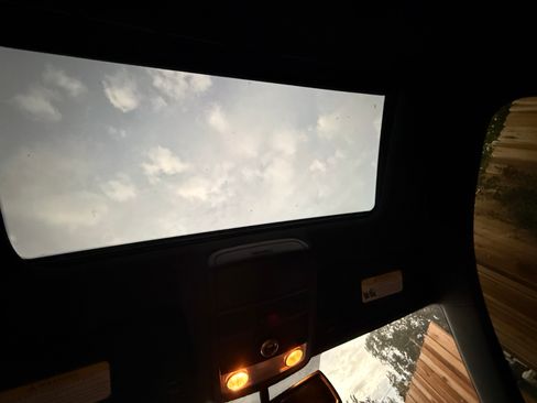 Used 2016 Volkswagen Jetta GLI SE image 4