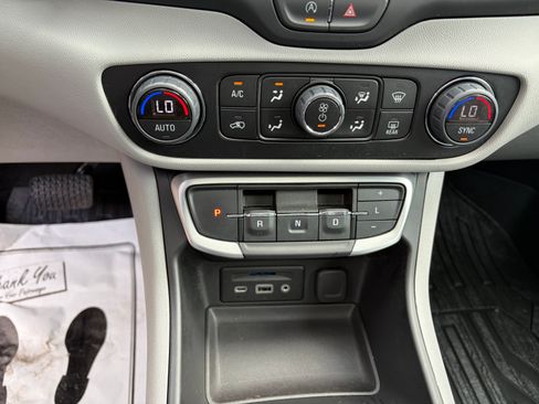Used 2024 GMC Terrain SLT w/ LPO, Floor Liner Package FWD image 13