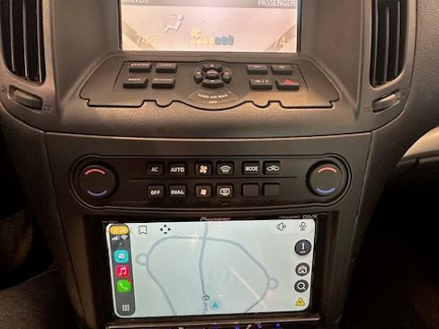 Used 2010 INFINITI G37 x Sedan image 5