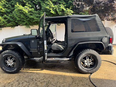 Used 2010 Jeep Wrangler Sport AWD/4WD image 28