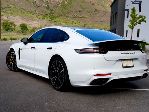 Used 2018 Porsche Panamera Turbo S image 13