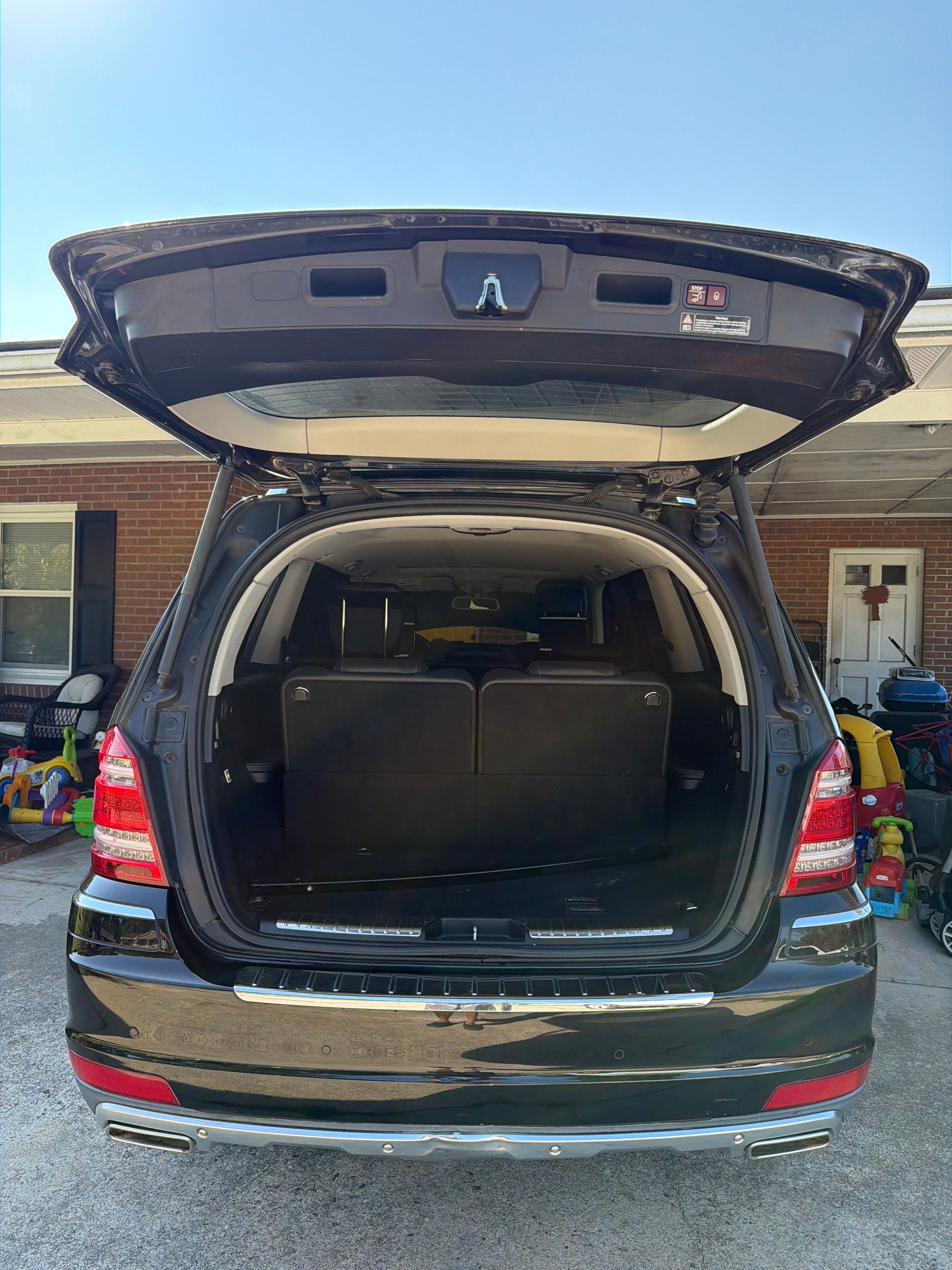 Used 2011 Mercedes-Benz GL 450 4MATIC image 1