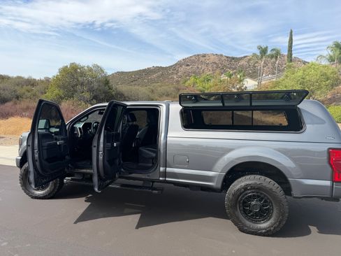 Used 2022 Ford F350 Lariat w/ Black Appearance Package AWD/4WD image 6