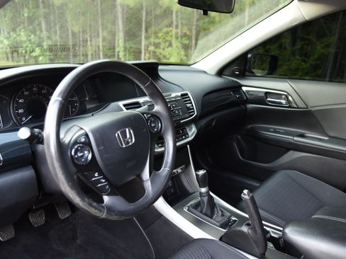 Used 2014 Honda Accord Sport image 15