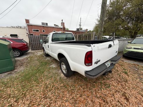 Used 2007 Ford F250 XL image 4