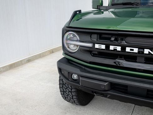 Used 2022 Ford Bronco Outer Banks image 9