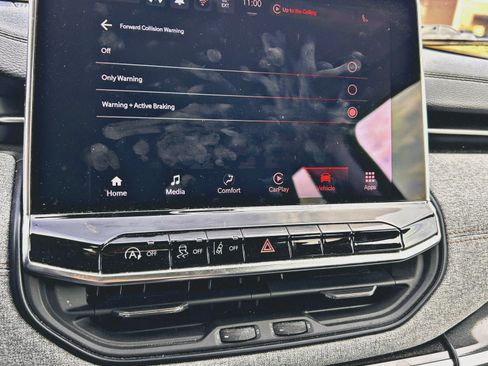 Used 2022 Jeep Compass Latitude w/ Sun and Sound Group image 10