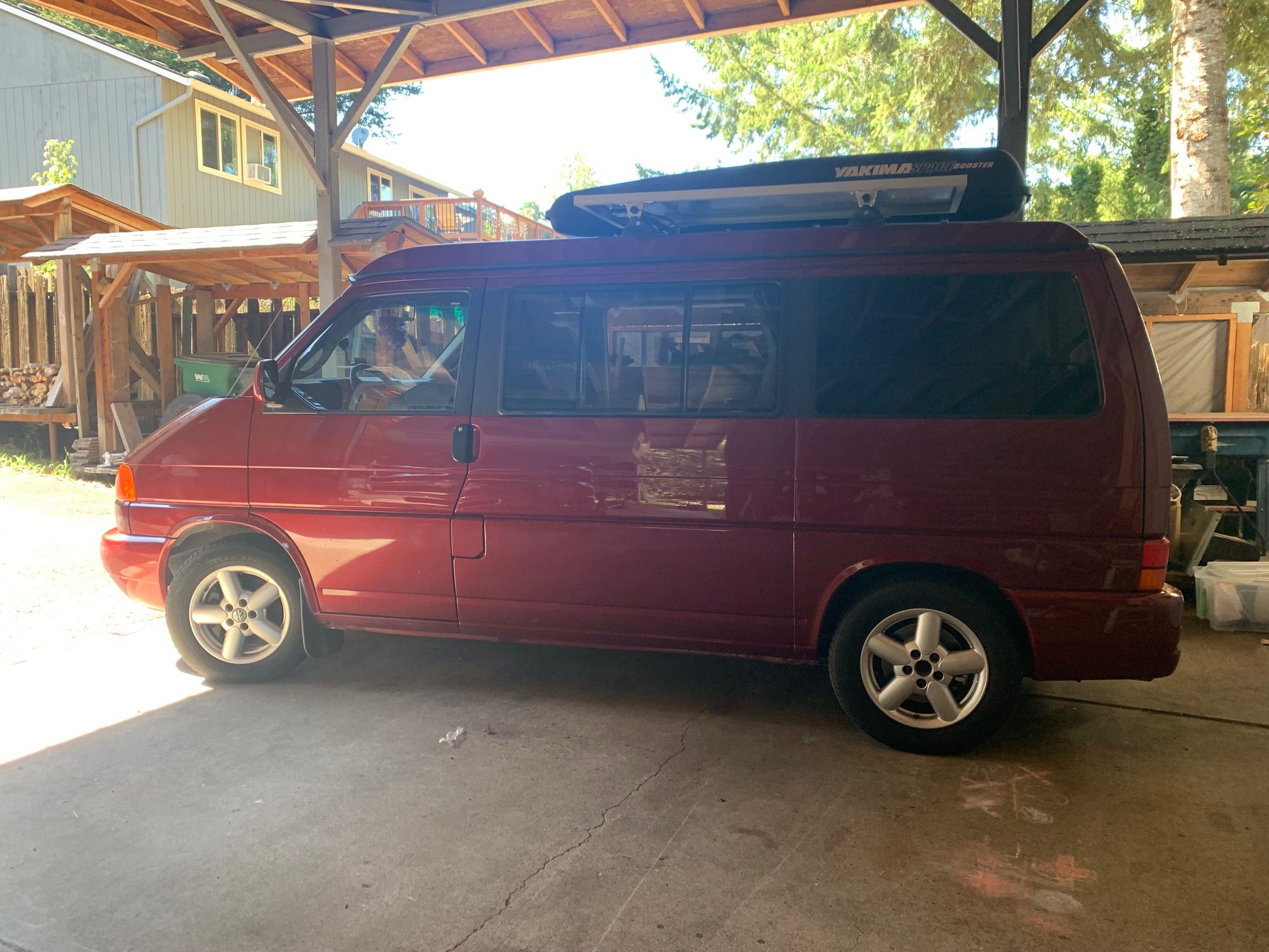 Used 2001 Volkswagen Eurovan FWD image 2