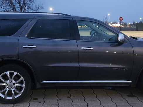 Used 2017 Dodge Durango Citadel w/ Premium Entertainment Group image 2