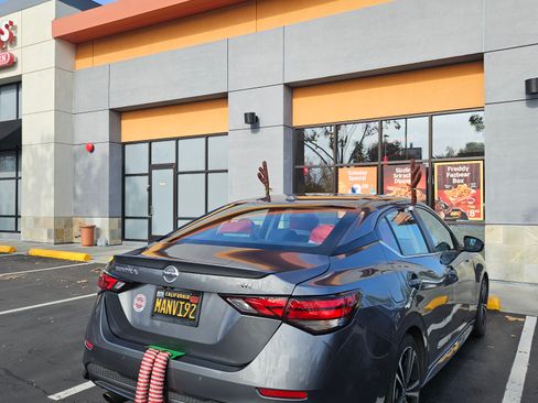 Used 2020 Nissan Sentra SR image 8