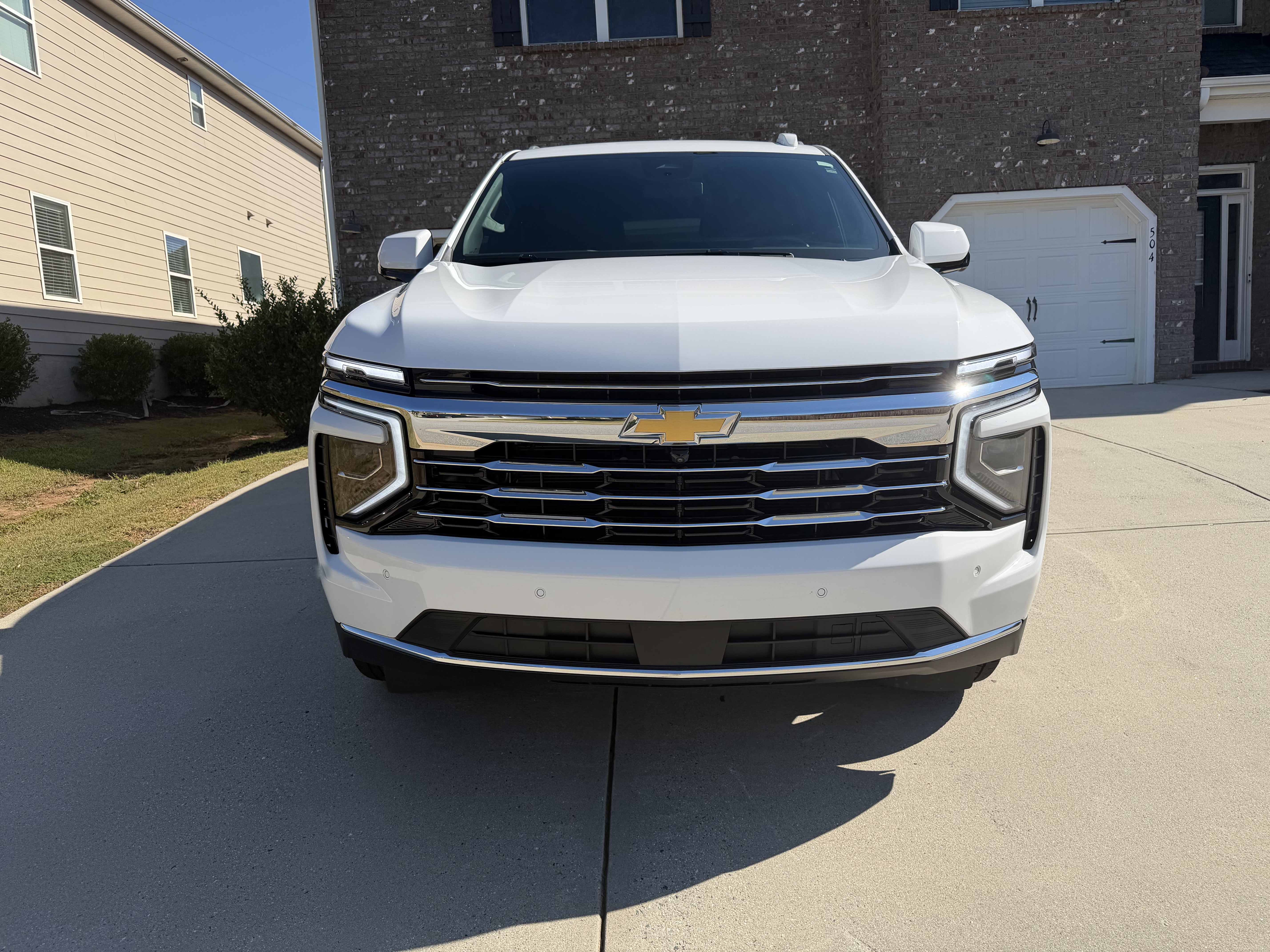 Used 2025 Chevrolet Suburban LT AWD/4WD image 9