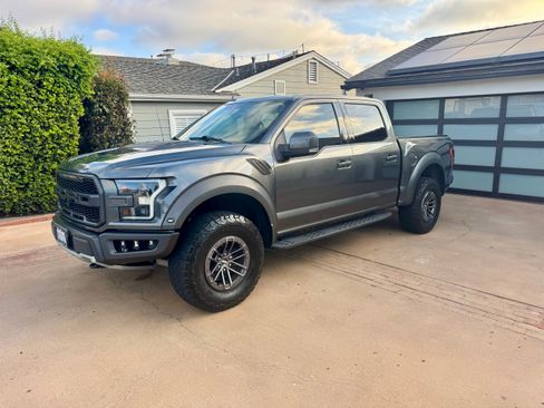 Used 2019 Ford F150 Raptor w/ Equipment Group 802A Luxury AWD/4WD image 26
