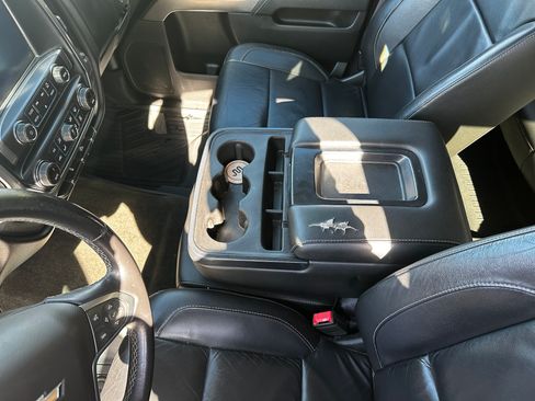 Used 2017 Chevrolet Silverado 1500 LT w/ Texas Edition image 9