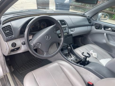 Used 2000 Mercedes-Benz CLK 430 Cabriolet image 9