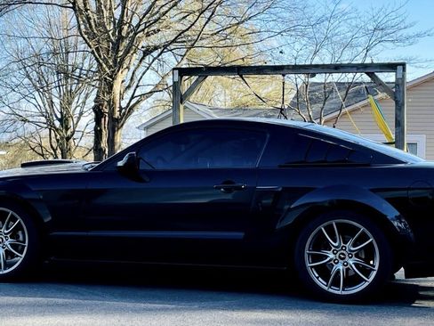 Used 2008 Ford Mustang GT Premium image 5