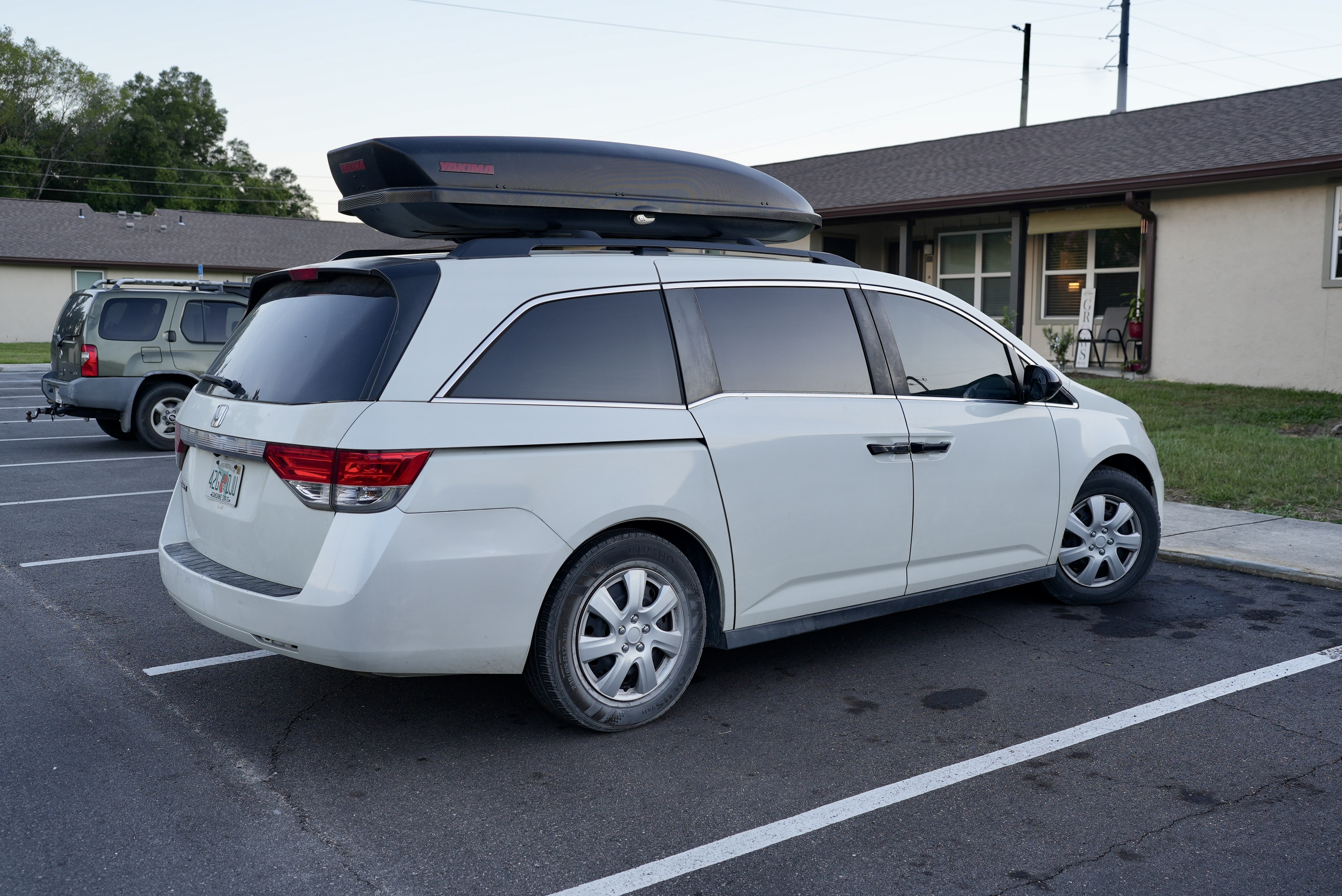 Used 2015 Honda Odyssey LX image 2