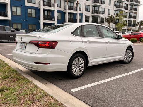 Used 2019 Volkswagen Jetta SE FWD image 8