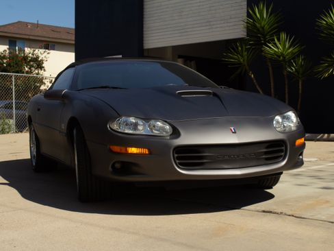Used 2002 Chevrolet Camaro Z28 w/ SS Performance/Appearance Pkg image 5