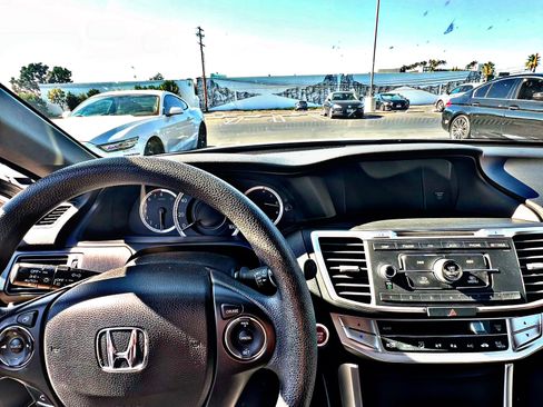 Used 2014 Honda Accord EX image 5