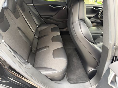Used 2017 Tesla Model S 75 RWD image 9