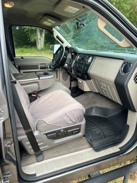 Used 2010 Ford F250 XLT AWD/4WD image 11