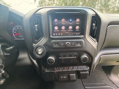Used 2021 Chevrolet Silverado 1500 Custom AWD/4WD image 11