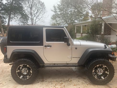 Used 2009 Jeep Wrangler X image 6