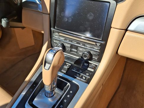 Used 2013 Porsche 911 Carrera 4 image 15