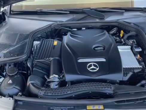 Used 2018 Mercedes-Benz C 300 C 300 4MATIC Sedan 4D image 23