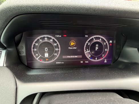 Used 2020 Land Rover Discovery Sport SE AWD/4WD image 9