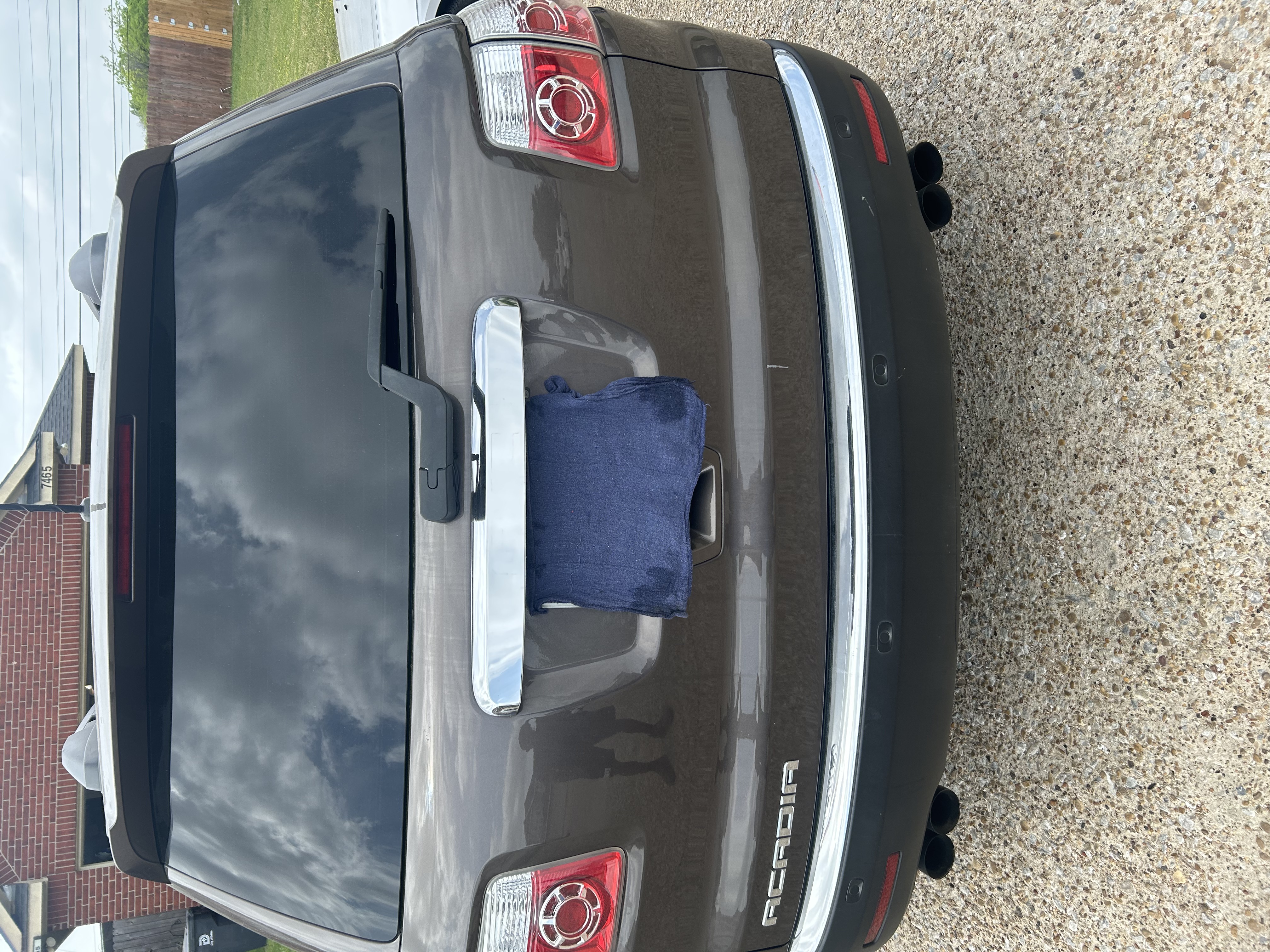 Used 2012 GMC Acadia SLE FWD image 20