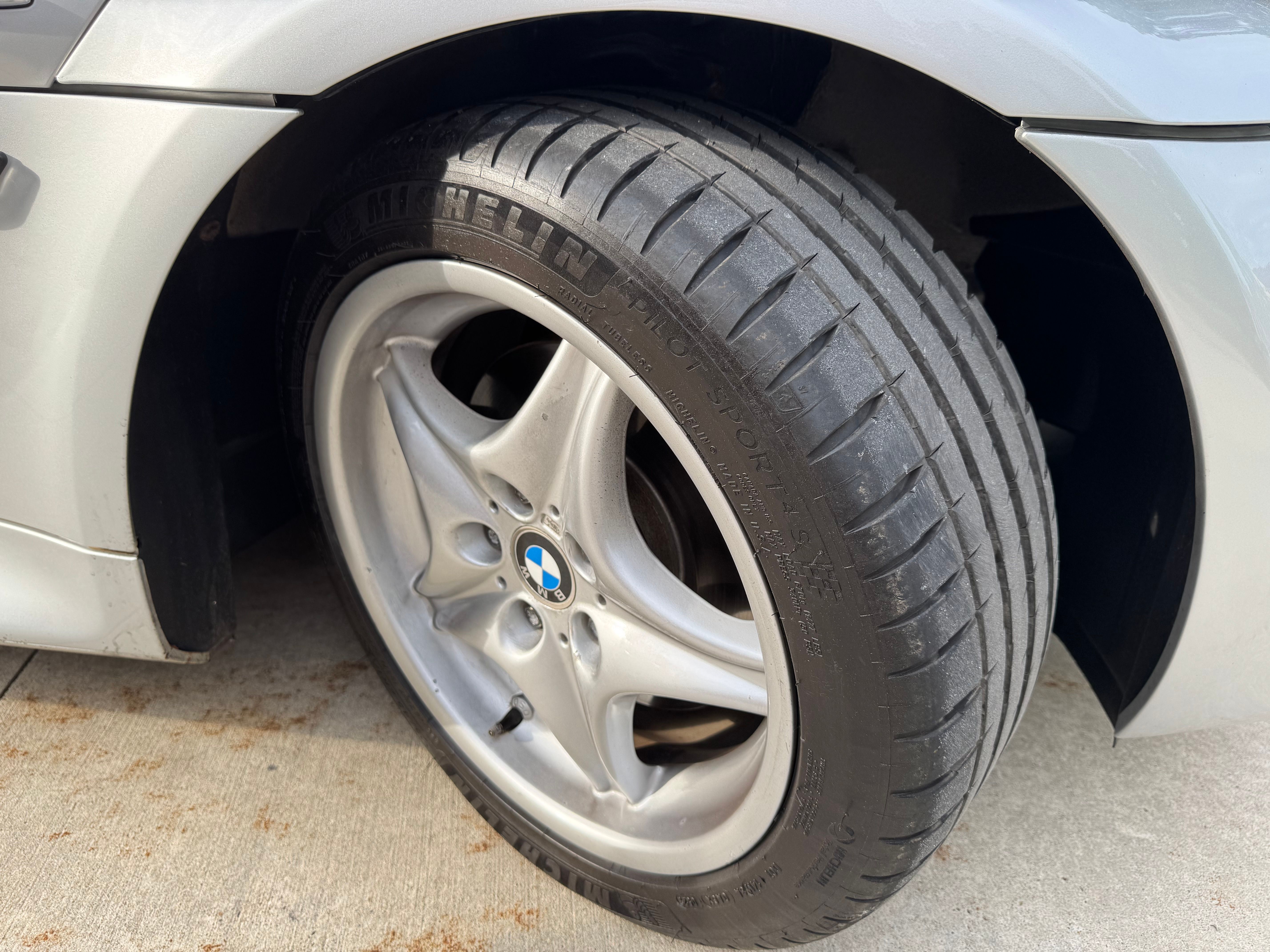 Used 2000 BMW M Roadster RWD image 19