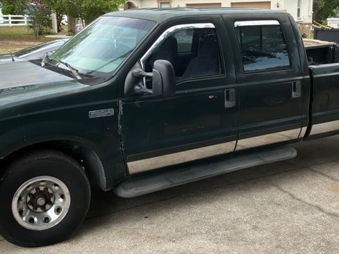 Used 2003 Ford F250 XLT RWD image 2