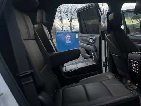 Used 2021 Chevrolet Tahoe RST w/ Luxury Package image 13